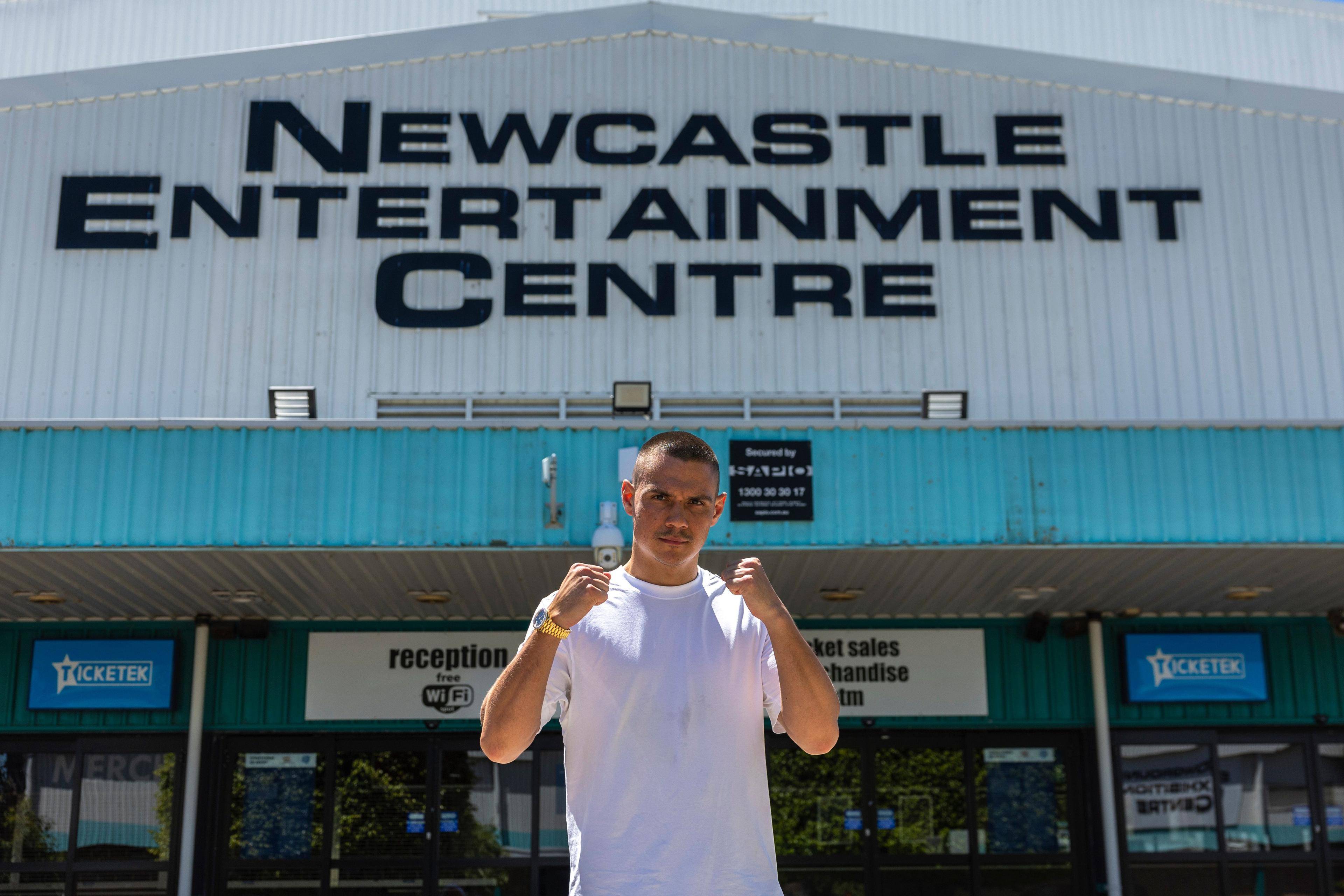 亚博中国官网-蒂姆遭遇二十持续失利，巴塞罗那教练压力巨大！观众掌声雷动-亚博中国官网